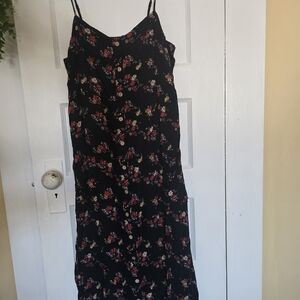 Chic Black Floral Midi Dress